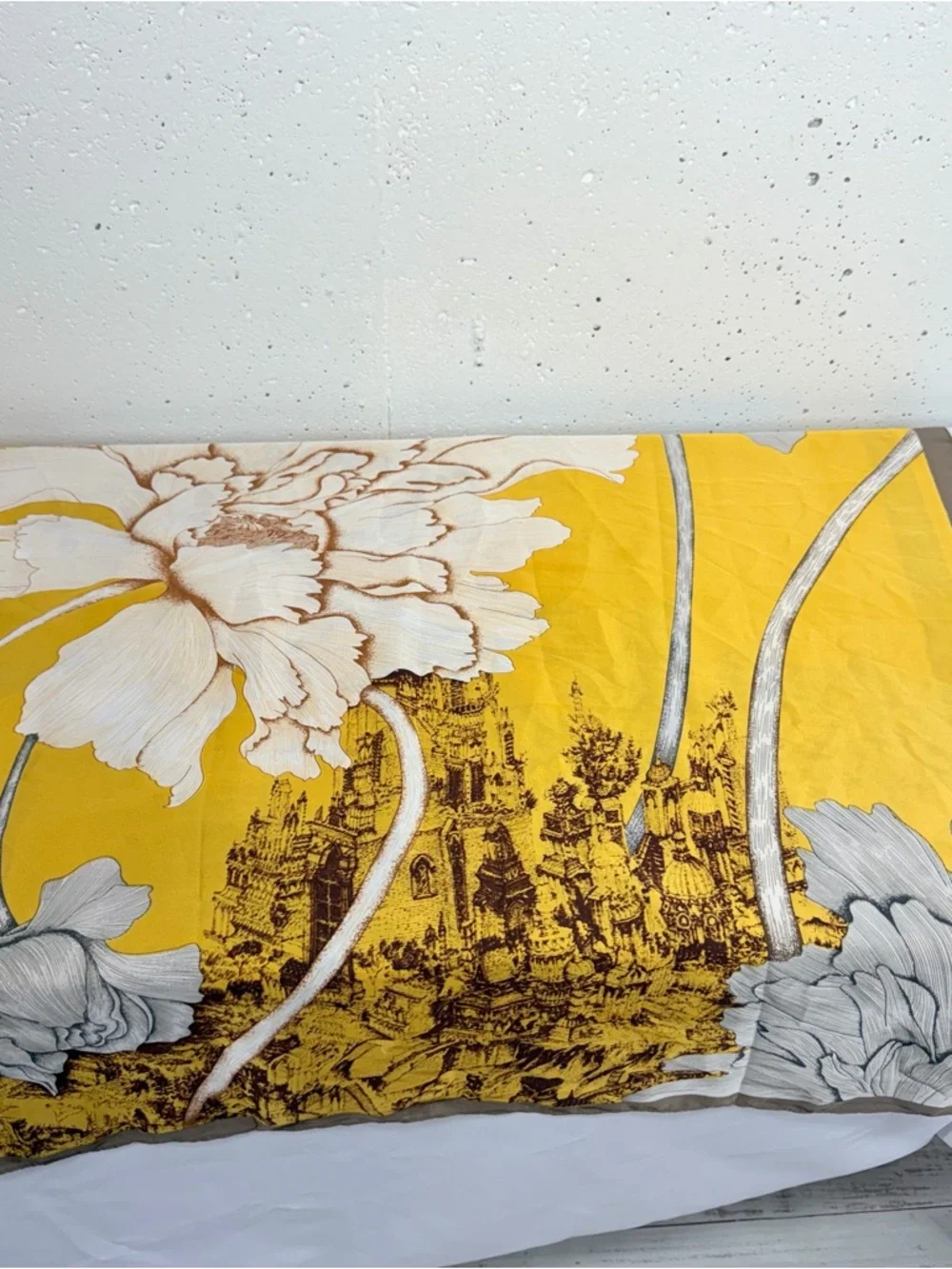 Lot of 2 Unbranded Large Yellow and Beige and Silk Yellow Red Green Silk
